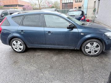 Kia ceed 1.4 bifuel / bombola scade 10/2029