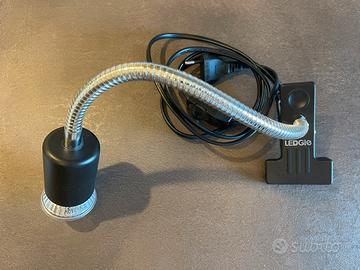 Luce uva, uvb per rettili, pesci, tartarughe