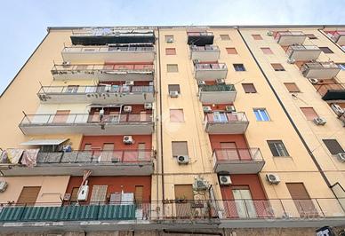3 LOCALI A PALERMO