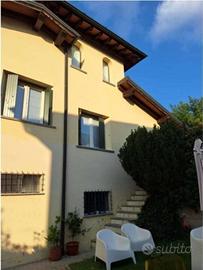 Immobile in asta di 214 m² con 5 locali e box auto