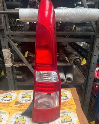 FARO POSTERIORE DESTRO FIAT PANDA ANNO:2006