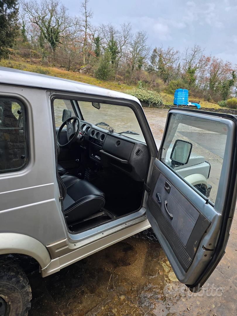 Suzuki Samurai 1999 photo 4