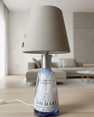 Lampada con bottiglia di Gin Mare