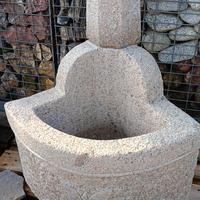 fontana in granito