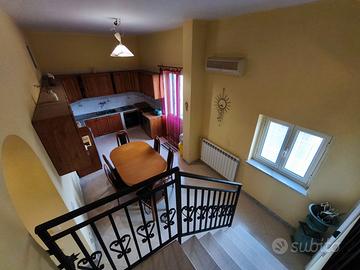 Luminoso 7 Vani su due livelli