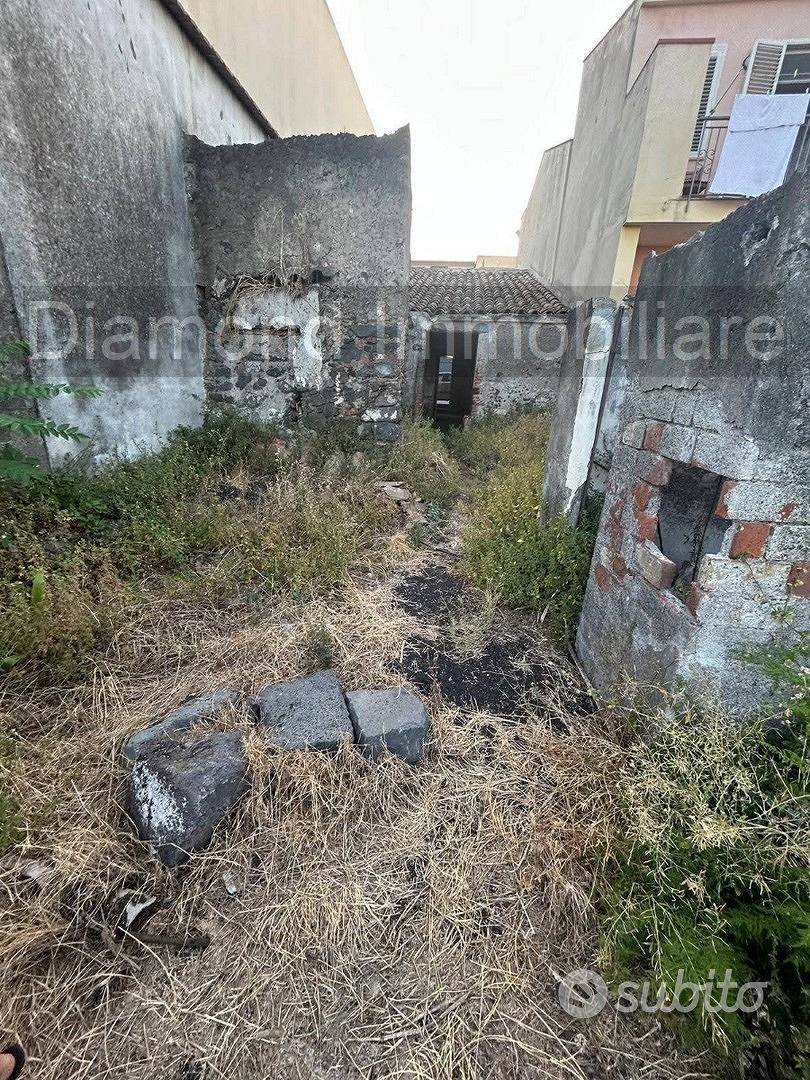 Terreno edificabile con rustico a Guardia Mangano - Vista 3