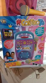 canta tu con le luci Me contro Te