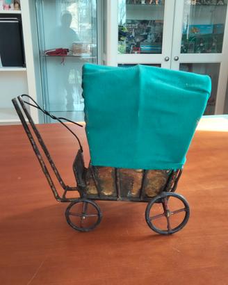 Carrozza carovana vintage latta FarWest Modena