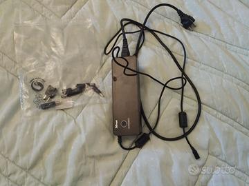 alimentatore universale per notebook trust 120W