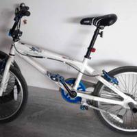 BMX XMR freestyle acrobazie con pedane 