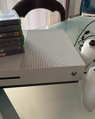 Xbox One S + 2 Controller + 7 Giochi originali