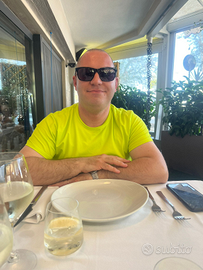 Cameriere di sala bar ristorante