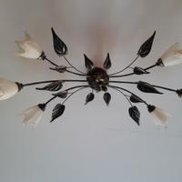 Lampadario  in ferro battuto