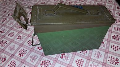 Cassetta porta munizioni.