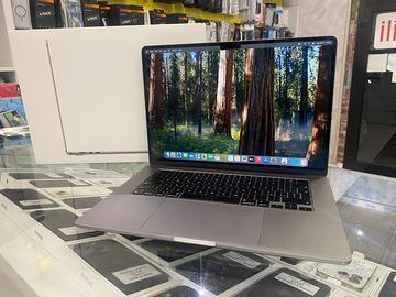 MacBook Air 15” 2023 m2 16 Gb ram / 256gb ssd