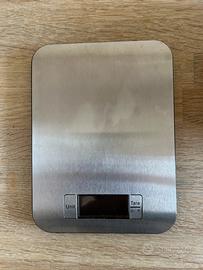 Bilancia cucina fino 5 kg con 4 batterie ricambio