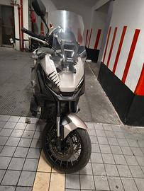 x-adv 750