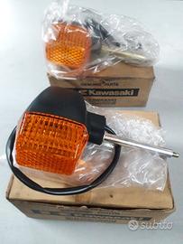 Frecce posteriori ORIGINALI KAWASAKI GPZ 230401110