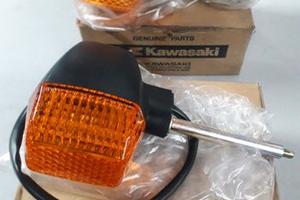 Frecce posteriori ORIGINALI KAWASAKI GPZ 230401110