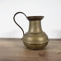 brocca in ottone vintage