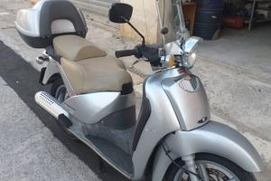 Scooter Aprilia Scarbeo 200cc