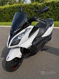 Kymco 300 Downtown