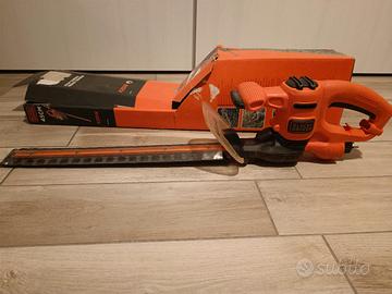 Taglia siepi Black+ Decker