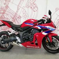 Honda CBR 650 R E-Clutch