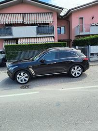 INFINITI -FX-30 -4X4