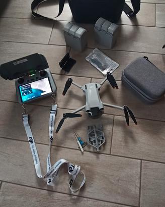 Dji mini 3 pro con 6 batterie