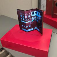 Huawei trifold