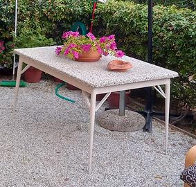 tavolo da giardino 