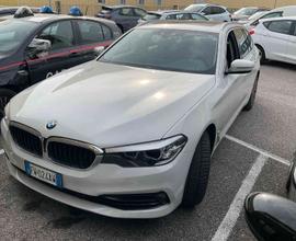 Bmw 520 520d xDrive Luxury TETTO PANORAMICO