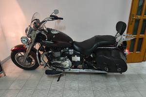 Moto Triumph America 850 