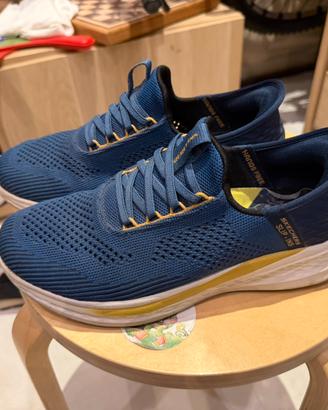 Skechers