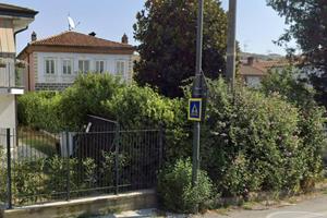 Immobile in asta di 357 m² con più di 5 locali a M