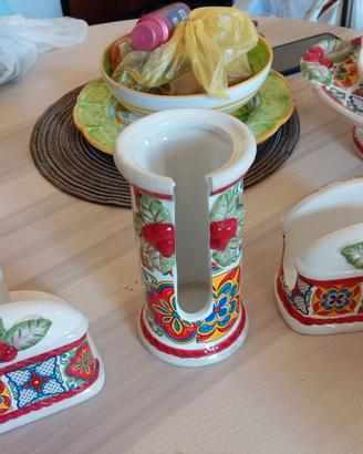 Set per la cucina rosso e bianco