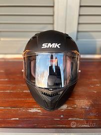 Casco Integrale SMK