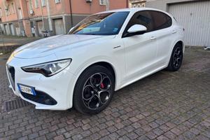 Alfa Romeo Stelvio 2.2 Turbodiesel 210 CV AT8 Q4 V