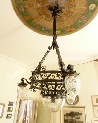 LAMPADARIO in ferro battuto fine 800 primi 900