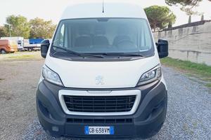 PEUGEOT Boxer 330 2.2 BlueHDi 140 S&S + IVA 22%