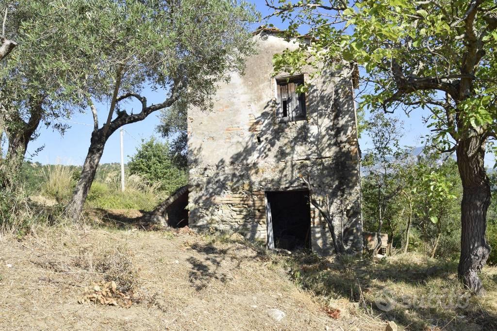 Rustico / Casale di 70 m² con 1 locale a Minturno - Vista 4