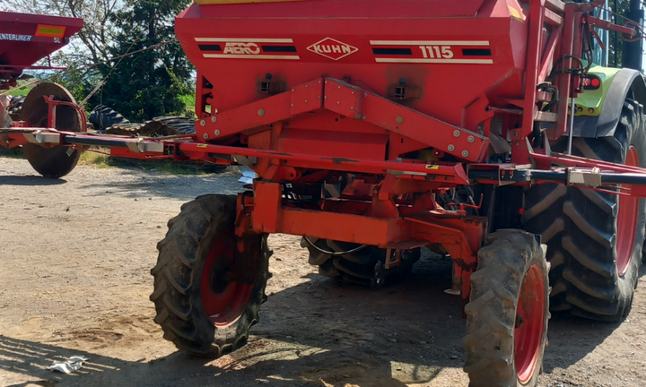 Spandiconcime Pneumatico Kuhn