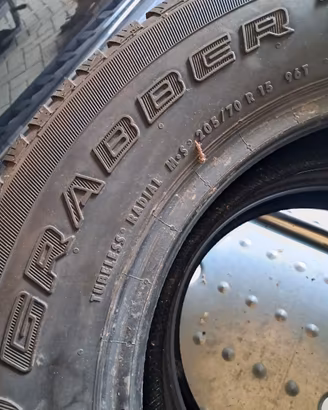 GOMME  SUZUCHI