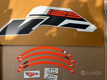 Adesivi grafiche Ktm duke 125 biaco