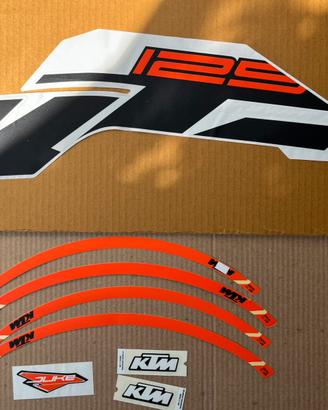 Adesivi grafiche Ktm duke 125 biaco