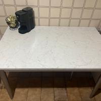 Tavolo allungabile effetto marmo molto resistente