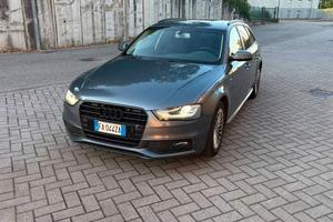 Audi A4 Avant (B8) S-Line 2.0TDI 190cv
