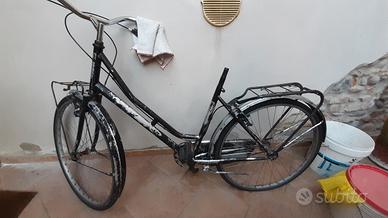 bicicletta per pezzi ricambio