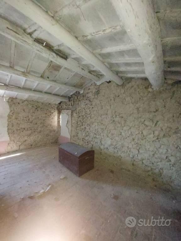 Rustico / Casale di 170 m² con 5 locali a Spoleto - Vista 4